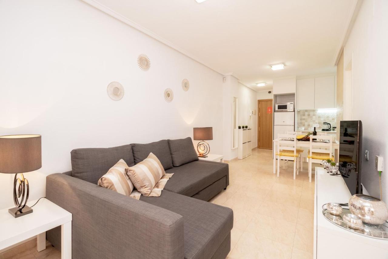 Apartamento Asta Διαμέρισμα Τορεβιέχα Εξωτερικό φωτογραφία