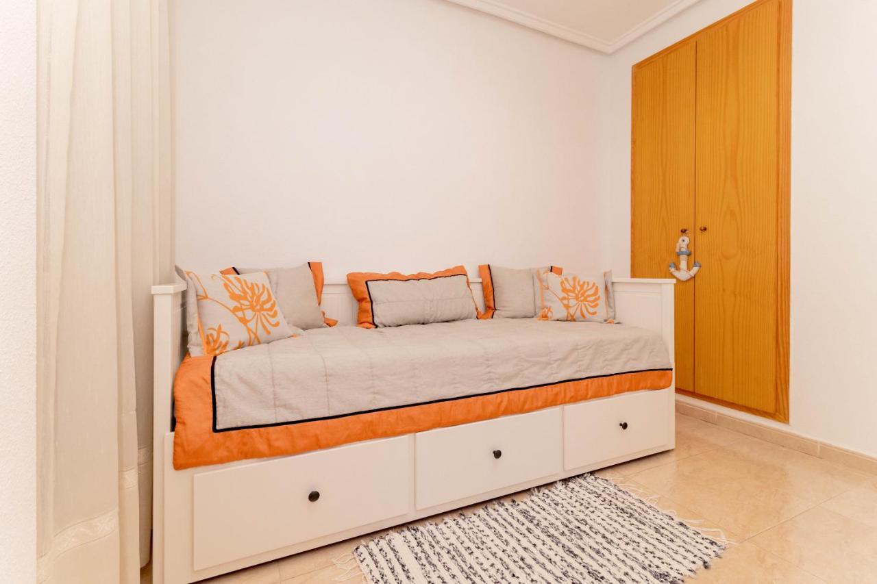 Apartamento Asta Διαμέρισμα Τορεβιέχα Εξωτερικό φωτογραφία