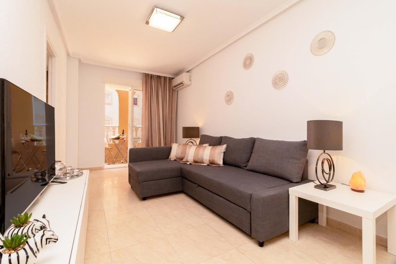 Apartamento Asta Διαμέρισμα Τορεβιέχα Εξωτερικό φωτογραφία