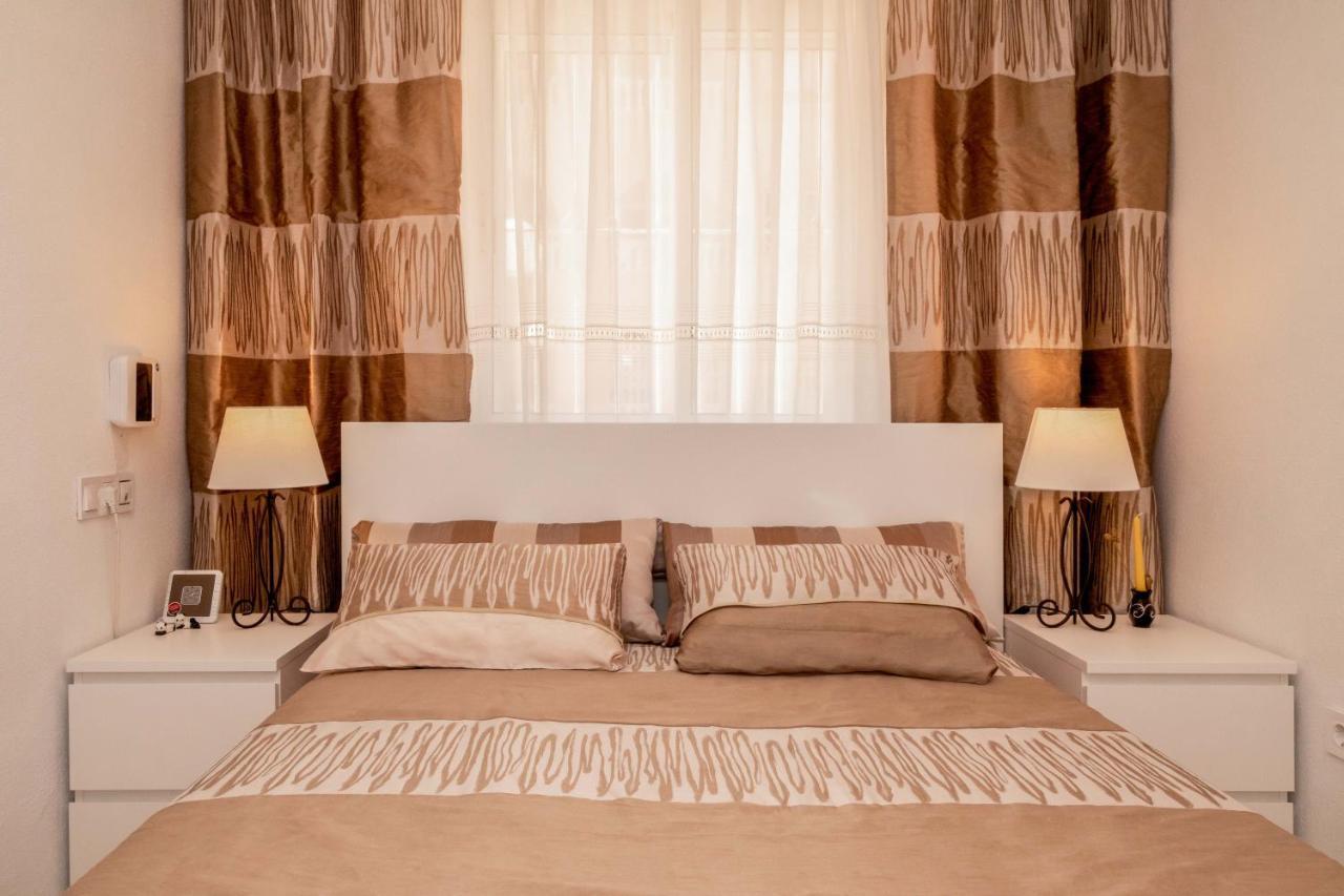 Apartamento Asta Διαμέρισμα Τορεβιέχα Εξωτερικό φωτογραφία
